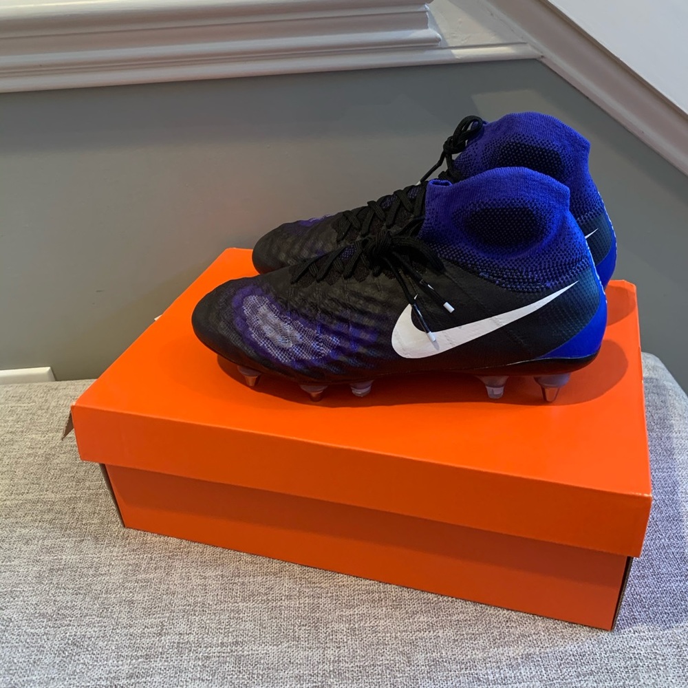 Soccer Cleats Nike Magista Obra II SG Pro ACC